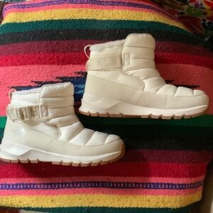 The North Face Cream Winter Boots size 7